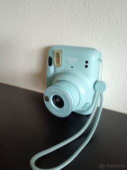 Predám fotoaparát Instax mini11 - 2