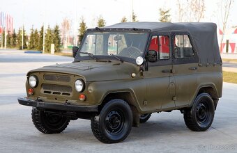 Predám UAZ 452 (tzv. Buchanka) a UAZ 469 (vojenský Jeep) - 2