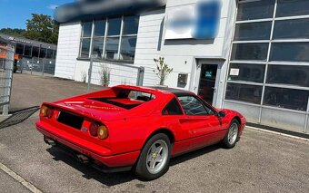 Ferrari 328 GTS z roku 1988 - 2