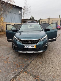 Peugeot 5008 2018 1.6(121kw) A/T 7 miest - 2