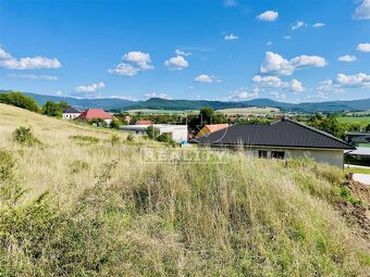 Na Predaj pozemok Malé Kršteňany 813 m2 - 2