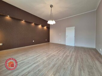 VEĽKÝ 3 izbový BYT SO ZÁHRADKOU a GARÁŽOU V SENCI – CENTRUM  - 2