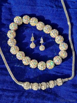 Náhrdelník, náramok a náušnice - 2