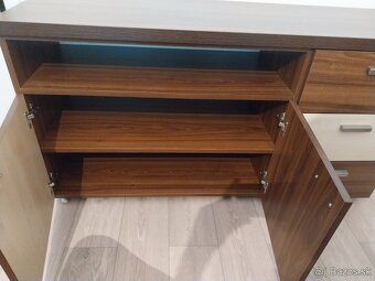 Komoda - 2