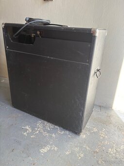 Predám basové kombo Yamaha B50-115 II - 2