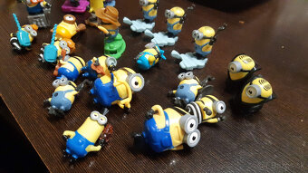 Predám hračky z kindervajičok - Mimoni. - 2