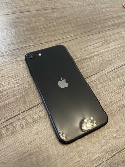 iPhone SE 2020 – 64GB čierny - 2
