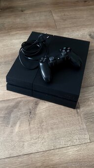 Predám playstation 4 500gb - 2
