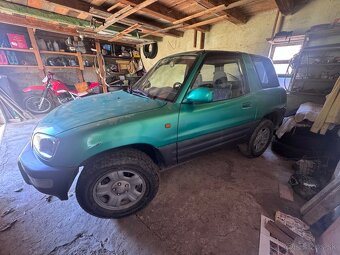 Toyota RAV4 2.0 benzín+pohon 4x4+ťažné - 2