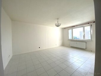 PREDAJ VEĽKÝ 1 IZBOVÝ BYT SARATOVSKÁ ULICA BA DÚBRAVKA - 2