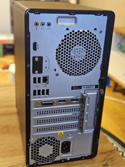 AMD Ryzen™5 2600, 16 GB DDR4, AMD Radeon™ RX 550/2GB, 512 GB - 2