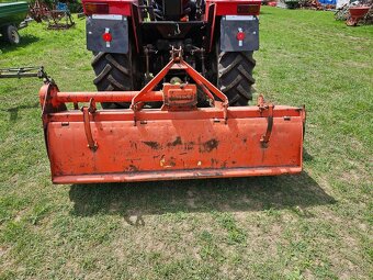 Rotavátor za traktor HOWARD - 2