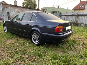 Predám Bmw E39 525d 120kw 5st.Automat r.v.2001 - 2