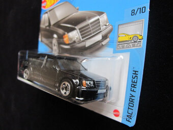 Hot Wheels Mercedes-Benz 500 E čierny - 2