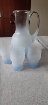 Sklenený krčah a tri poháre - 2