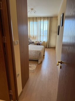 Skvelý trojizbový apartmán s výhľadom na more, nachádzajúci - 2