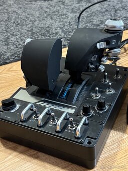X56 HOTAS LOGITECH - 2