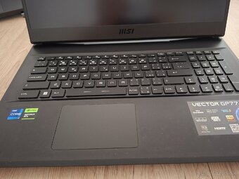 Herný notebook MSI Vector GP77 13VF (i7-13700H / RTX 4060) - 2