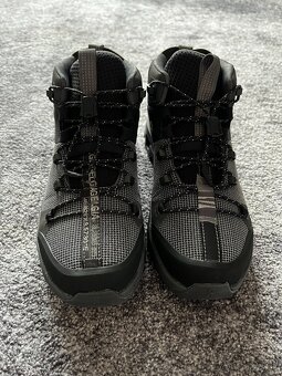 On Running, model Cloudtrax, velikost 38,5 - 2