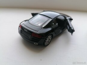 AUDI R8 - 2