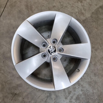 Škoda hliníkové disky 5x112 R17 7J ET45 - 2