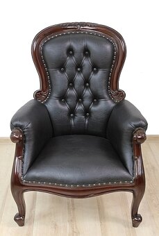 Kreslo v štýle chesterfield - 2