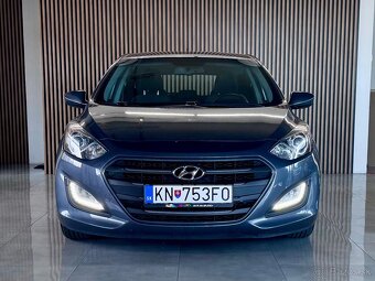 Hyundai i30 1.6 MPI 2015/Slovák - 2