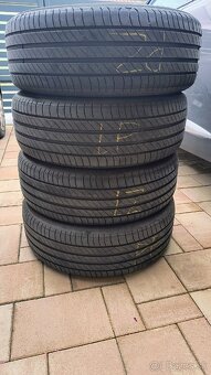 Letné pneumatiky MICHELIN PRIMACY PERFORMANCE 4 215/60 R17 - 2