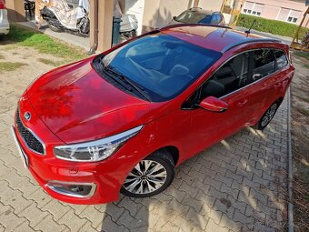 KIA Ceed SW 1.6 CRDi VGT 136k Automat Platinum (diesel) - 2