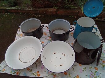 Babickyne hrnce , vailingy , nádoby na masť - 2