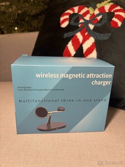 Bezdrôtová nabíjačka 3-v-1 pre mobilný telefón (nová) - 2