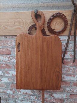 Predám dosku na krájanie / Denko, Lopár 15 /. - 2