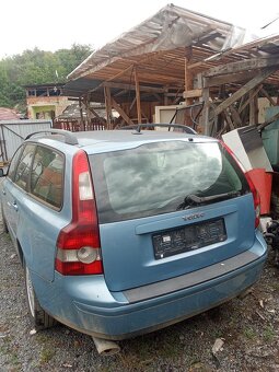 Predám Volvo v50 2.0diesel - 2