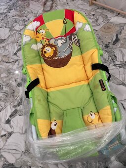 Predám detské chodítko + hojdačku - 2