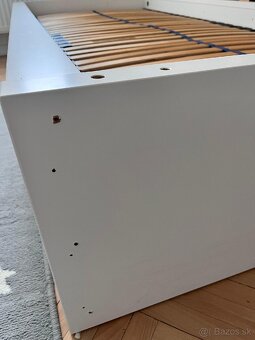 Postel + rošt + drevená zastena - 2