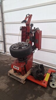 Prezuvačka pneumatik Butler - 2