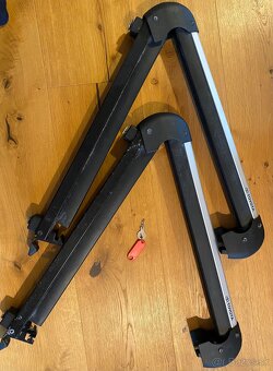 Predám nosič na 4 páry lyží - 2