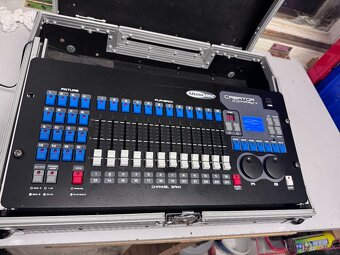 Predám Showtec Creator Compact  s case - 2