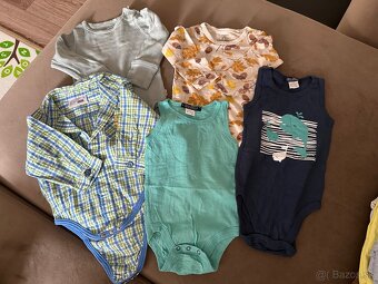 Balík oblečenia - veľkosť 74/80 - 2