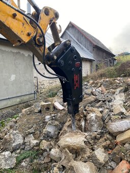 Zemné a výkopové práce s JCB - 2