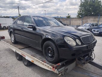 Mercedes Benz E Rozpredám - 2