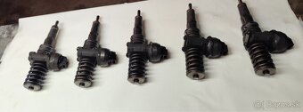 VSTREKOVACIE TRYSKY TOUAREG 5.0 V10 & 2.5 TDI - 2