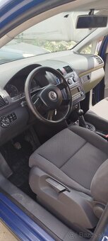 Volkswagen Touran - 2
