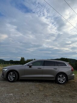 Volvo V60, 2021, 2.0 benzín - 2
