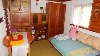 SPEKTRUM REALITY- Na Predaj záhradná chata s pozemkom 464 m2 - 2