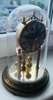 Stojaté starožitné hodiny pod sklom - 2