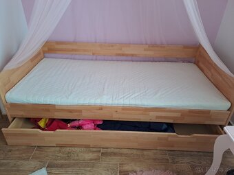 Ponukam na predaj detsku postel - 2