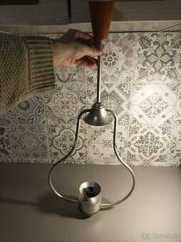 Telo retro lampy - 2