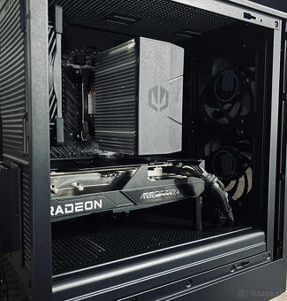 ROG Strix Radeon™ RX 6650 XT 8gb - 2