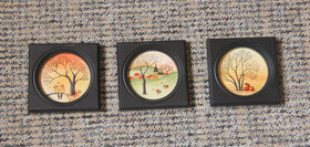 Malovane miniatury v drevenom tmavom rame 3ks - 2